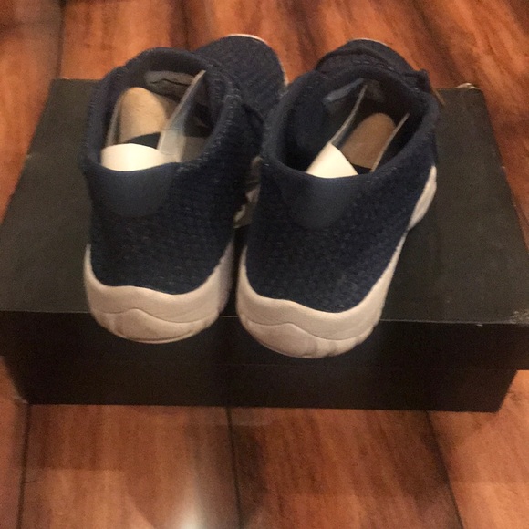 Shoes - Picture 3 of 3